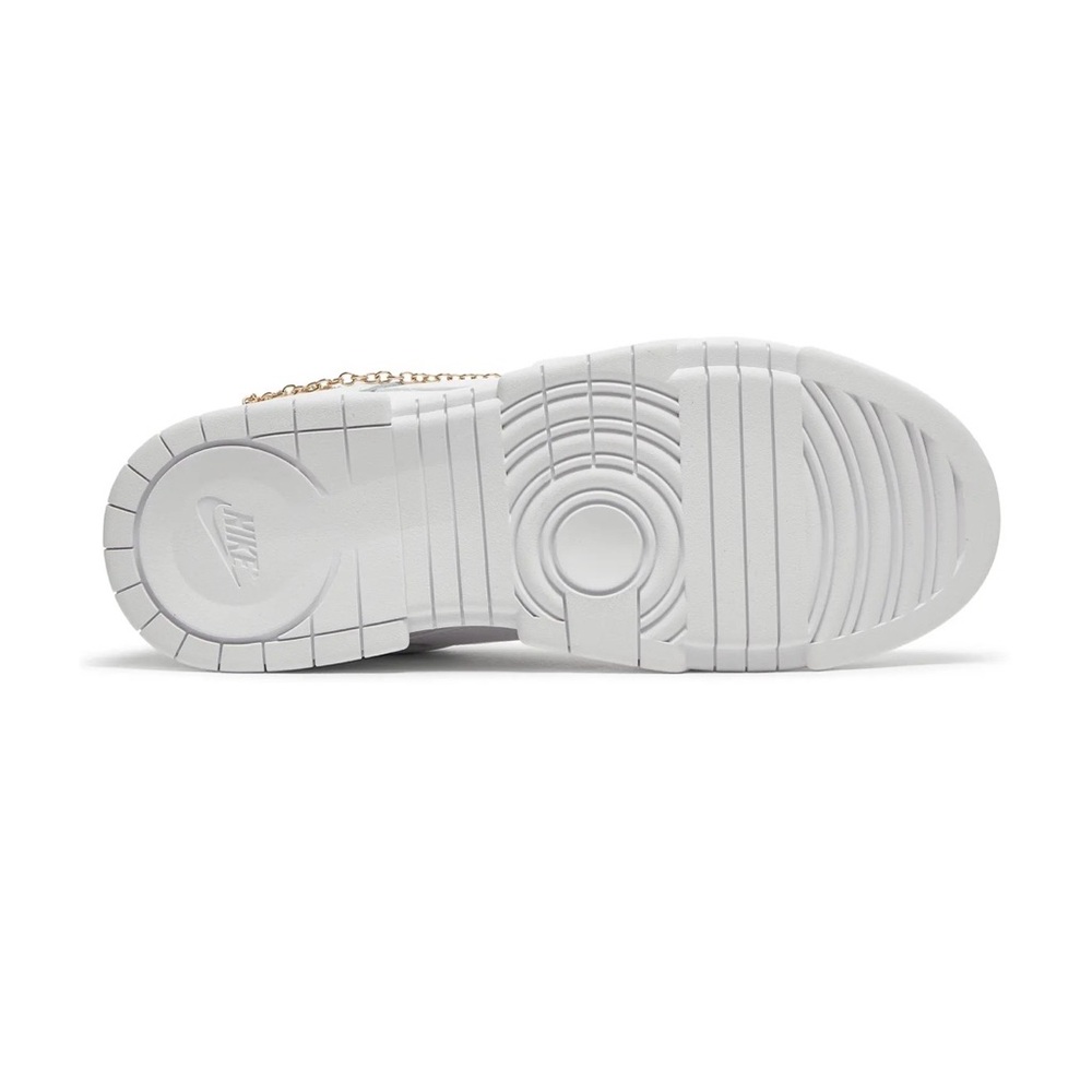 Nike Women Dunk Low Disrupt
'Lucky Charms' - Picture 3 of 6